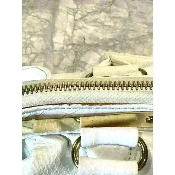 IMAN Women’s White Gold Croc Faux Leather Handbag Satchel Large Size Purse Zip - Picture 7 of 9